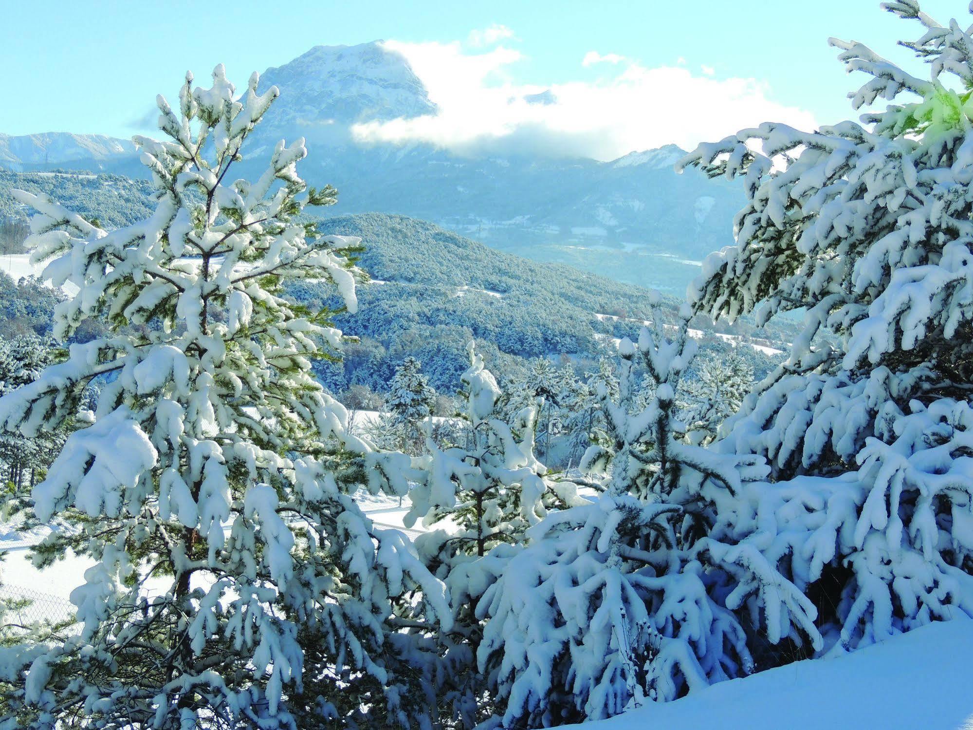 Club Vacances Bleues Les Horizons Du Lac Chorges Exterior foto